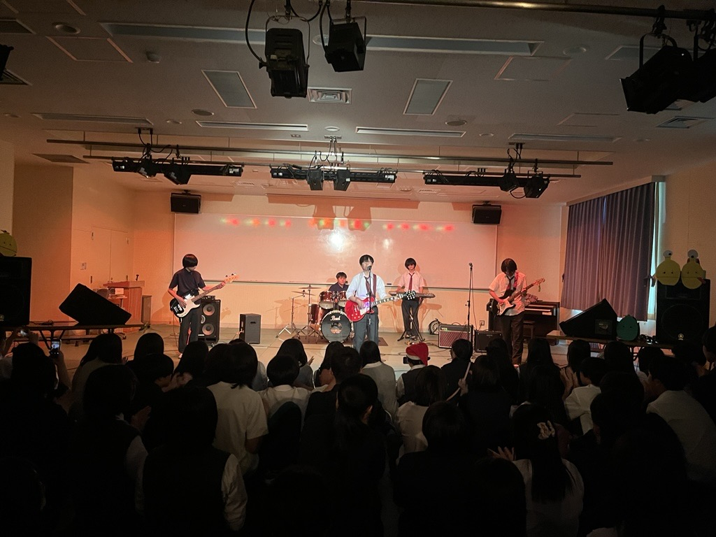 軽音　1年生デビューライブ①